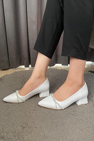 asmi shoes Women's Valeri White Cross Stone Stiletto Low Heel Evening Dress Shoes