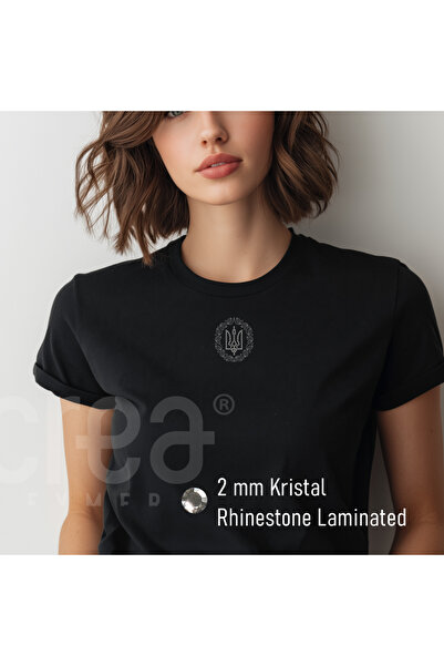 Crea Eymer Wear تي شيرت مطبوع عليه علم أوكرانيا من الكريستال - أسود