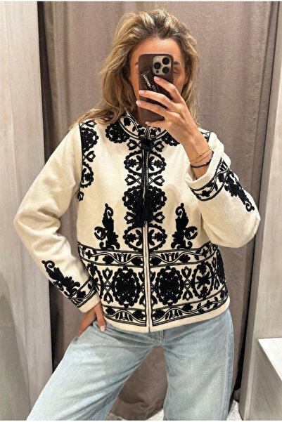 FEMELLE Women's Cream Tassel Embroidered Cashmere Jacket