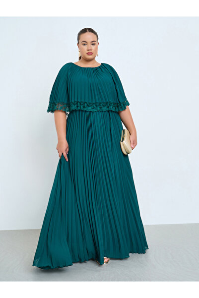 Styli Plus Size Teal A-Line Maxi Dress with Lace Cape