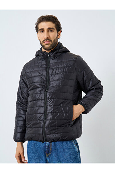 Styli Men Black Oversized Puffer Jacket with Hood