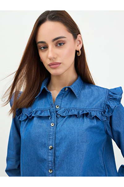 Styli Denim Ruffle Detail Buttoned Shirt