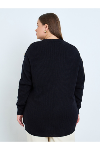 Styli Plus Size Longline Knit Sweater with Button Detail