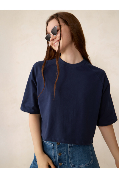 Outzidr By Styli Blue Solid Boxy Crop T-Shirt