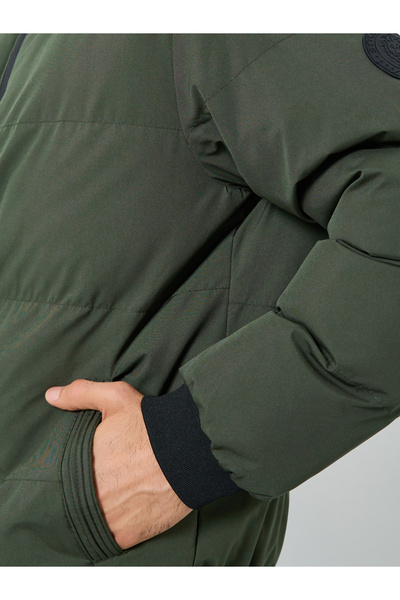 Styli Men Olive Relaxed Fit Puffer Jacket