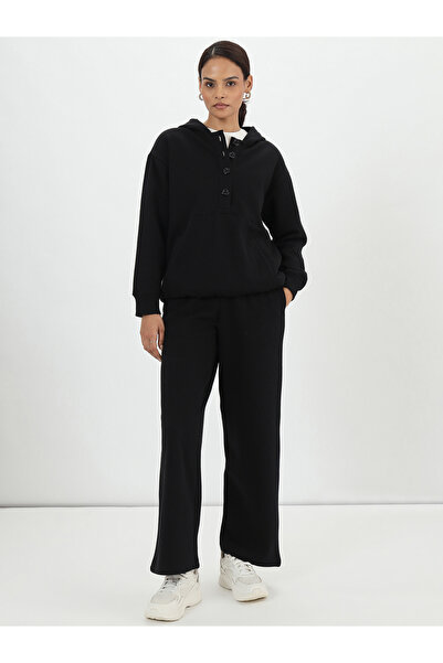 Femmella By Styli هودي قصة مريحة من الصوف الأسود