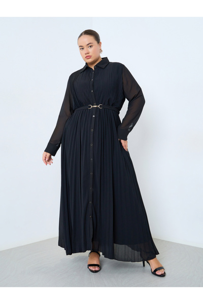 Styli Plus Size Black Pleated Collared Maxi Dress