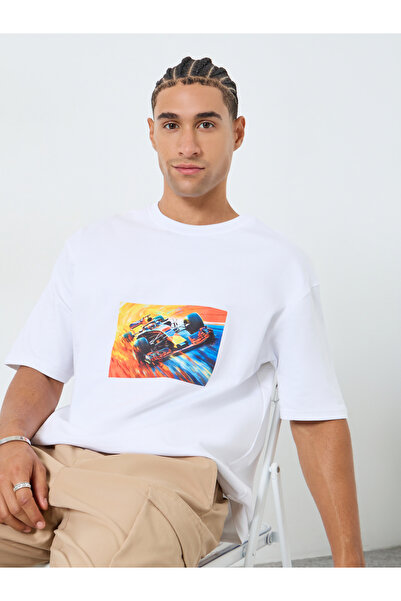 Styli تي شيرت رجالي أبيض كبير الحجم بطبعة جرافيكية
