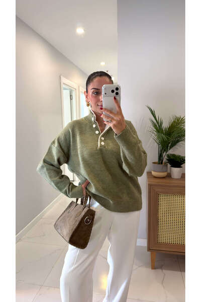 BİRCANÇİL Peras Light Green Cream Buttoned Knitwear