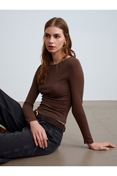 Dilvin 31401 Gathered Boat Neck Top - Light Brown