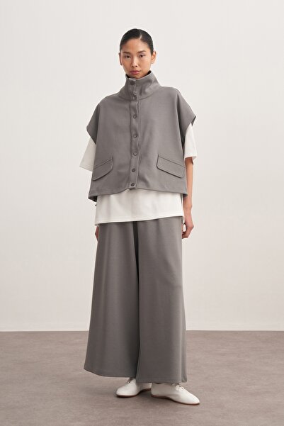 EBU Prive Γυναικείο γιλέκο με ψηλό γιακά καπνιστό