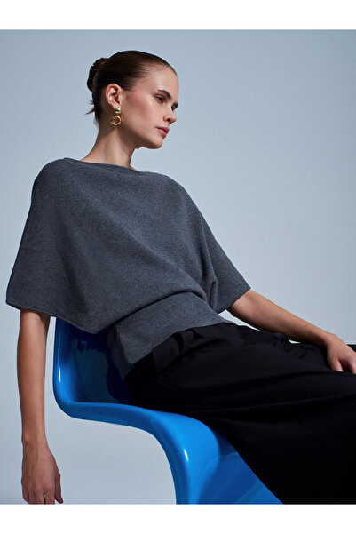 Dilvin 10838 Pulover cu decolteu barcă cu centură din amestec de lână - afumat M.