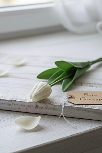 BOTE CONCEPT 3-Piece Realistic Looking White Artificial Tulip – Decorative Flower Bouquet