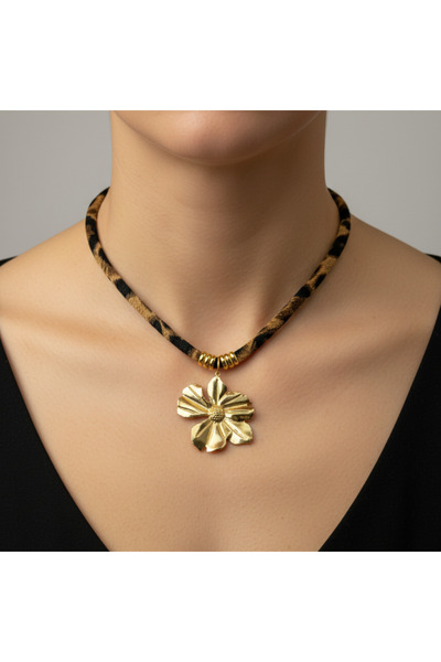 Genel Markalar Leopar Desenli Kordonlu Gold Çiçek Charm Choker Statement Kolye