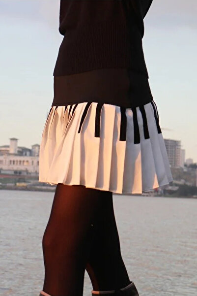 Hatun Atila Fusta mini plisată cu model pian