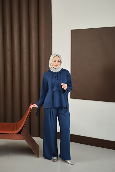 LOCCO Costum pentru femei cu detaliu încrucișat în față, albastru marin