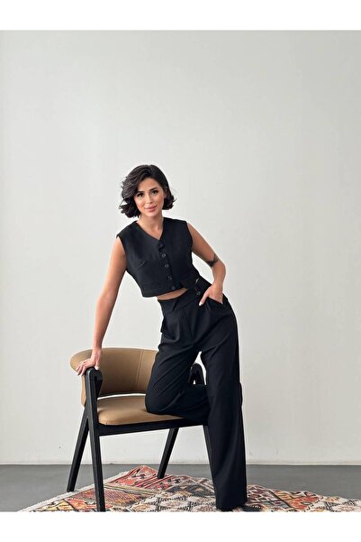 Coral طقم بنطلون قصير وسترة 6042 أسود