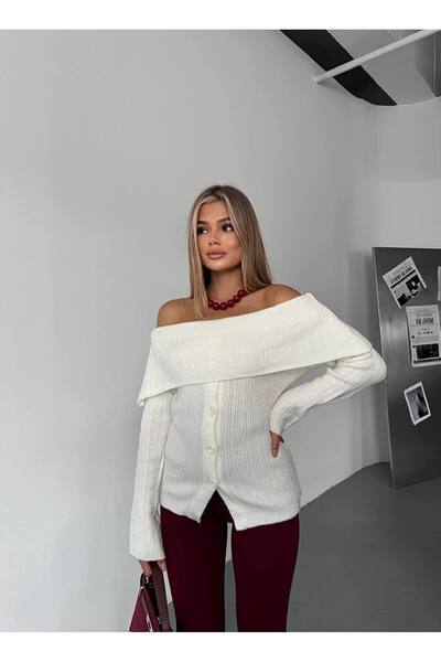 KECHİ WOMAN Madonna Collar Buttoned Knitwear Sweater