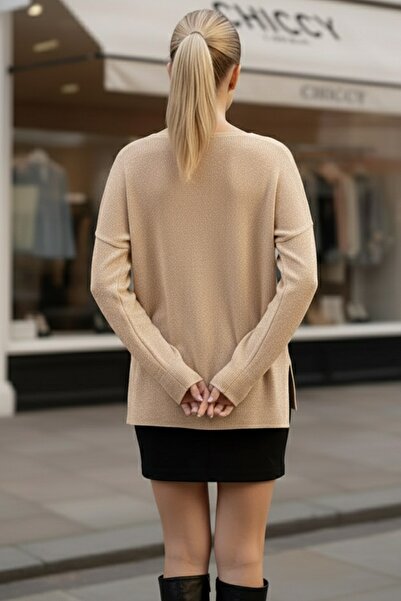 Chiccy Milky Coffee V-Neck Long Sleeve Slit Glitter Casual Long Back Oversized Knitwear Sweater 70 75