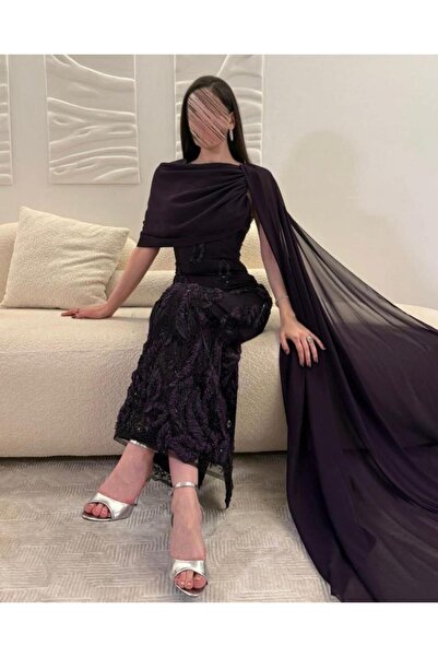 RUANI BIUTI A royal purple embroidered evening dress with a flowing shawl