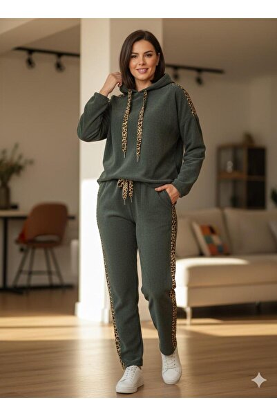 AGORATEKSTİL Women's Original Italian K Hooded Chenille Velvet Leopard Detailed Top and Bottom Set