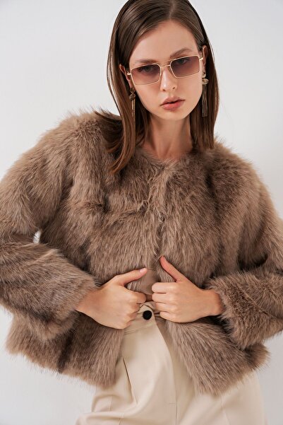 Hiccup Μπουφάν από ψεύτικη γούνα BDART Crop Fit