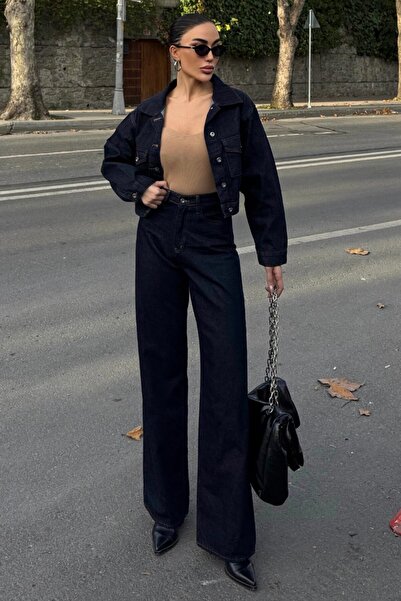 VAGGON Buttoned Crop Jacket and Palazzo Jean Set