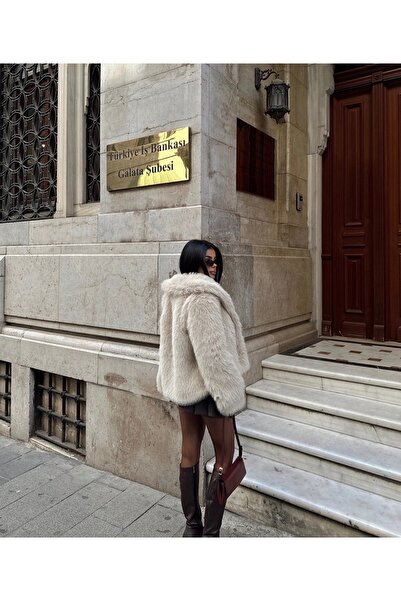 DEV LINE Blană Artificială Albă Elegantă