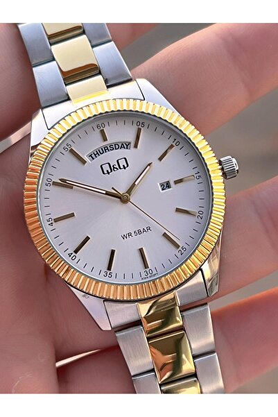 Q&Q Steel Band Calendar Dial 2 Years Warranty 3 Atm Water Resistant Men's Wristwatch Qq.E2005.A2