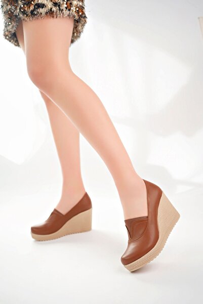 İrem Ayakkabı Rubber Detailed Wedge Heeled Shoes