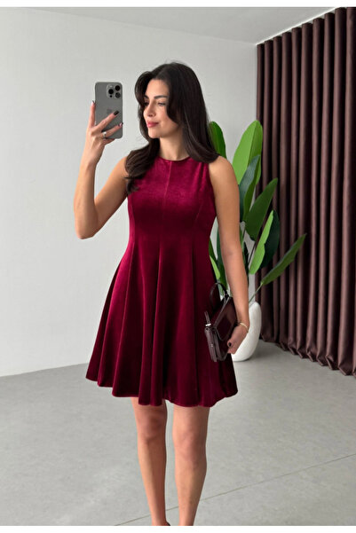 FEMMESTUDIO Women's Burgundy Velvet Flounce Dress