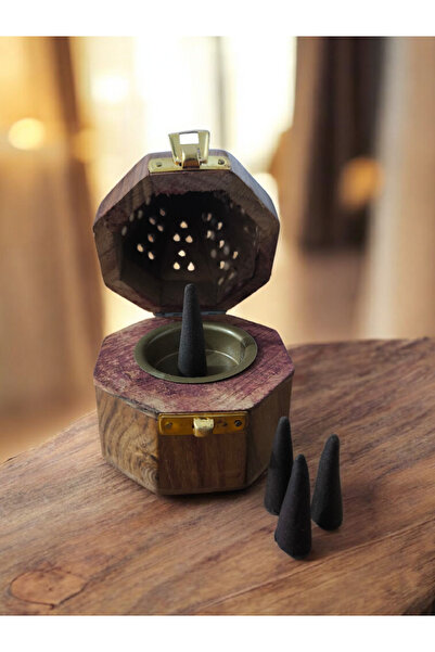 BikutuDaha Geleneksel Ahşap Kümbet Tütsülük