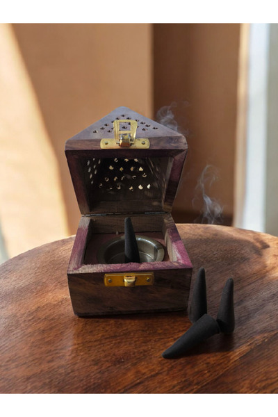 BikutuDaha Ahşap Piramit Konik Tütsülük