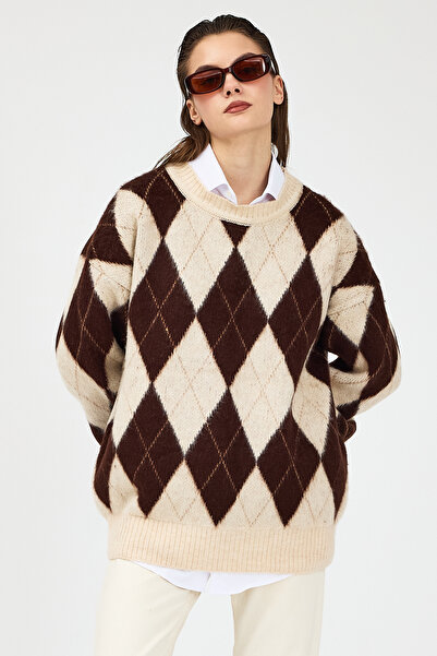 DazzUp سترة نسائية منقوشة بالألماس