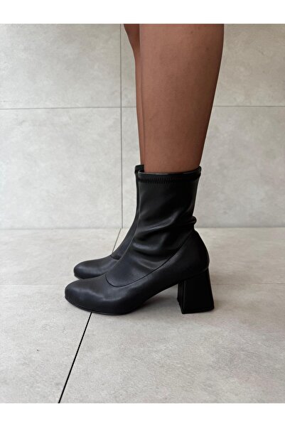 Elvinin Tarzı حذاء نسائي مرن من الجلد الأسود بمقدمة بيضاوية من Viel