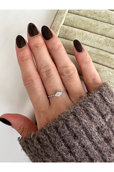 ringbox Silver Colored Mini Baklava Model Steel Ring