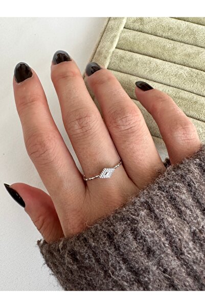 ringbox Silver Colored Mini Baklava Model Steel Ring