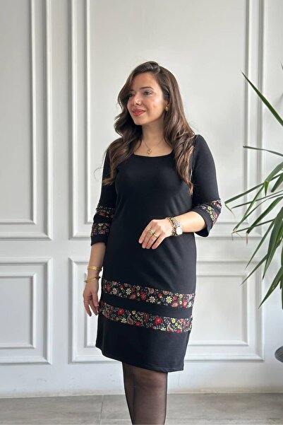 Yağmur Butik Cotton Dress with Flannel Detail on the Skirt and Sleeve