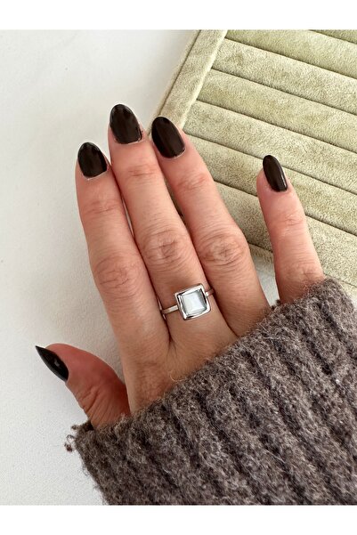 ringbox Silver Color Square Pearlescent Steel Ring