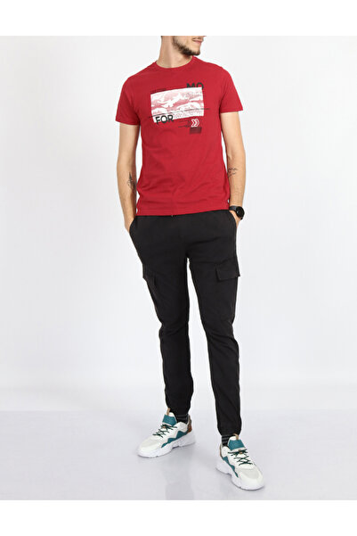 Evendi Tricou, Rosu