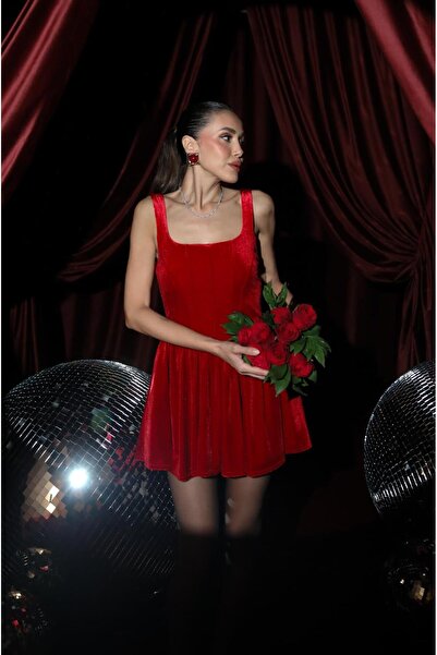 Havoş Rochie din catifea cu detaliu corset roșu