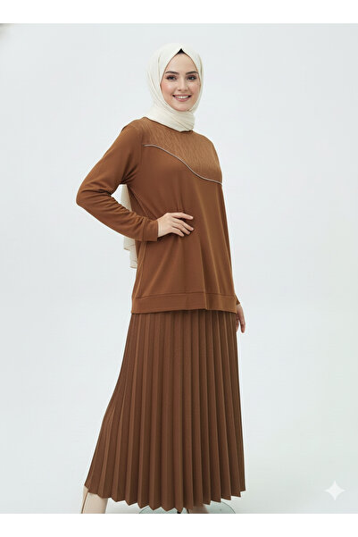 CELTMODA Women's Patterned Sand Crepe Blouse-Skirt Two-Piece Set - Brown