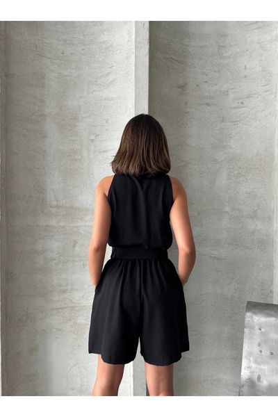 ZENGEZUR MALL Nrzsnt Collared Shorts Jumpsuit Black (84131) (Size: S)