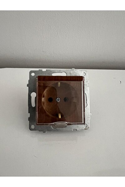 GenelTedarik OVİVO ÇOÇUK KORUMALI PRİZ AHŞAP RENKTE