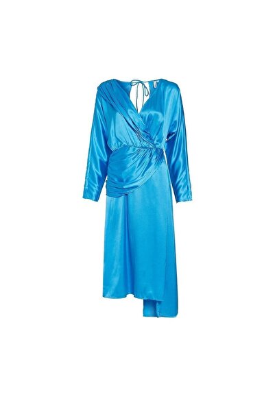 Nelly Rochie medie, Albastru