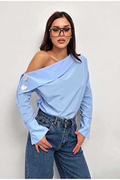 XELA KADIN DÜĞME DETAYLI ASİMETRİK YAKA UZUN KOL TASARIM GÖMLEK