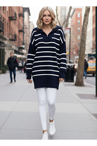 Millionaire Жіноча синьо-біла смугаста oversize туніка з рибальським коміром на блискавці, трикотажний светр