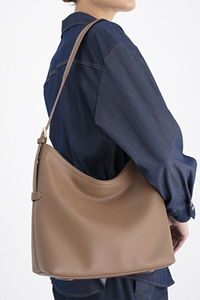 Matthew Cox Sç Byn2421 Handle Bag Taba