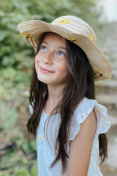 Breeze Rochie pentru fetiță cu broderie florală și detaliu din guipură, 3-7 ani, ecru