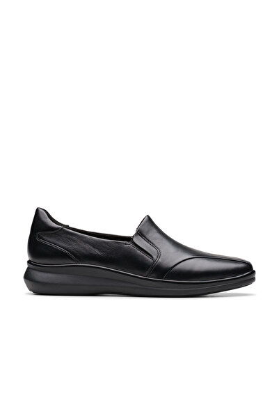 CLARKS Women's Black Lynell Edge Slip On